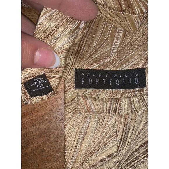 Perry Ellis Men's Gold Geometric Silk Tie Classic Length Designer Style - Picture 2 of 3